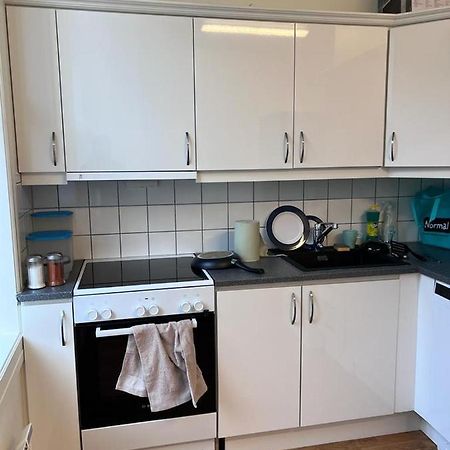 Room In Central Location Осло Екстериор снимка