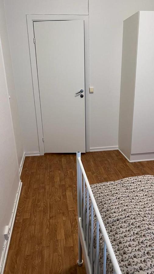 Room In Central Location Осло Екстериор снимка